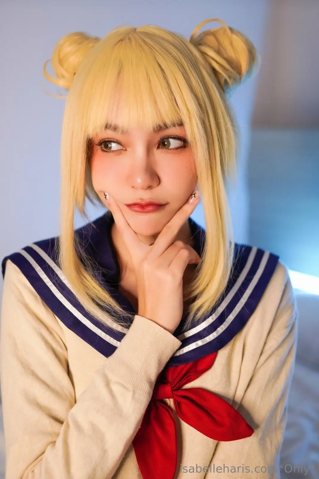 Isabelle Haris Seductive Cosplay & Nude Poses