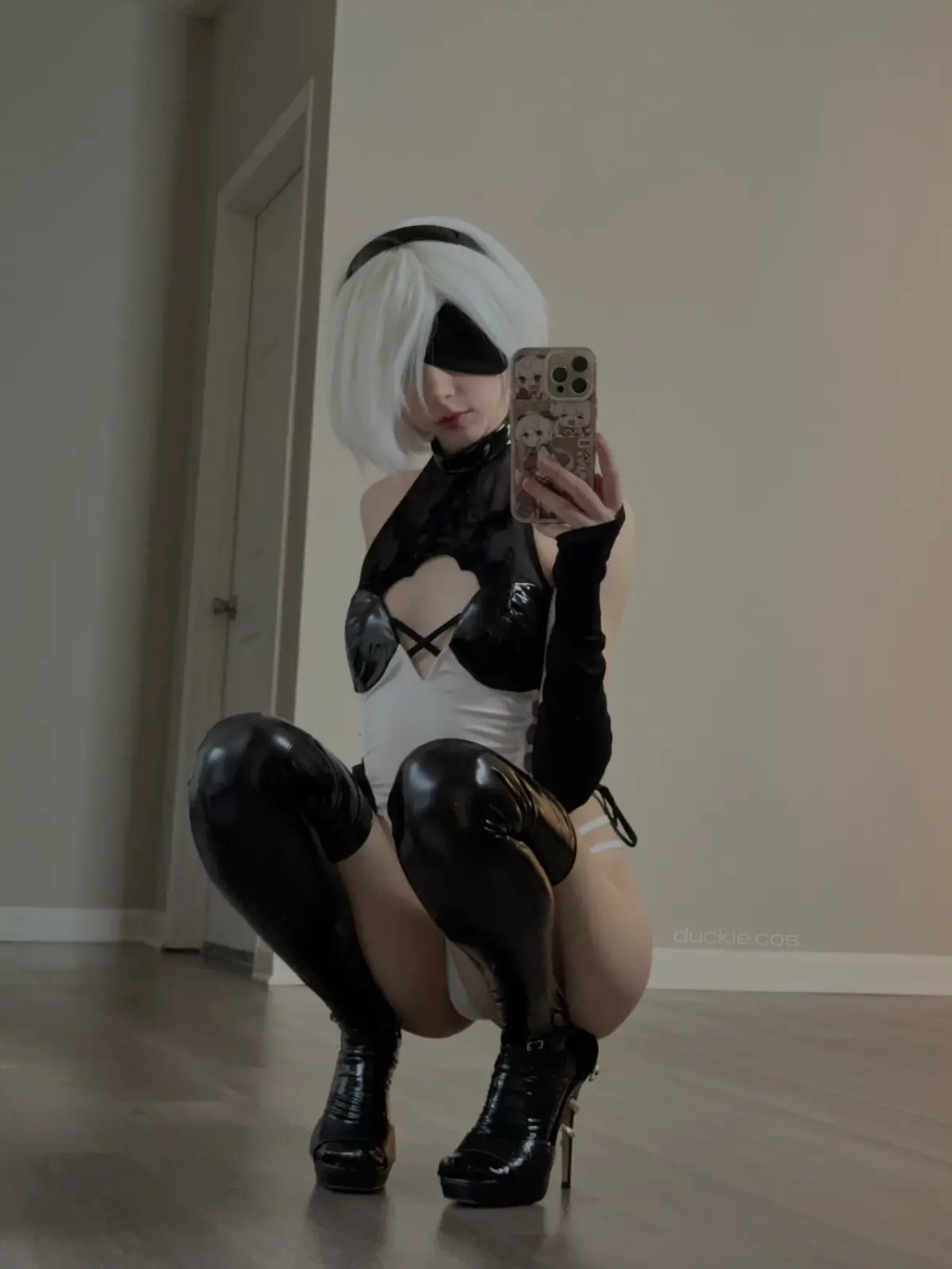 Duckie.Cos Lexi Sexy Cosplay Tease Gallery