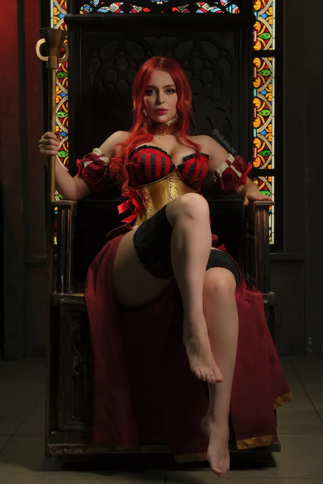 Nikawuw Cosplay Tease: Curvy Queen in Hot Outfits — 7