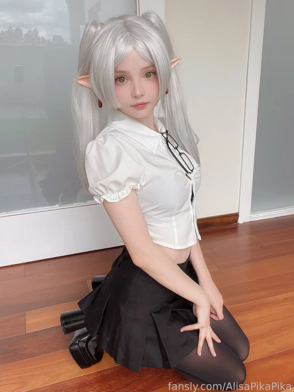 AlisaPikaPika Elf Cosplay & RocksyLight Curves