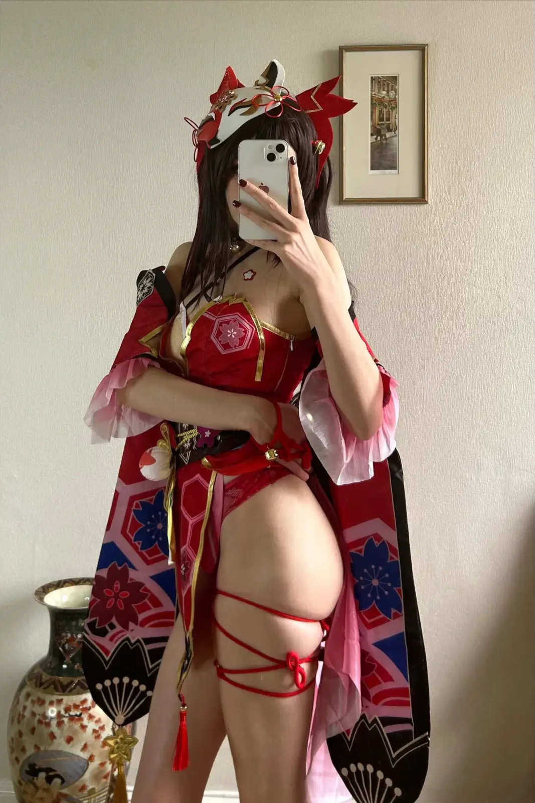 Unsol.iel Sexy Cosplay Tease Gallery — 4