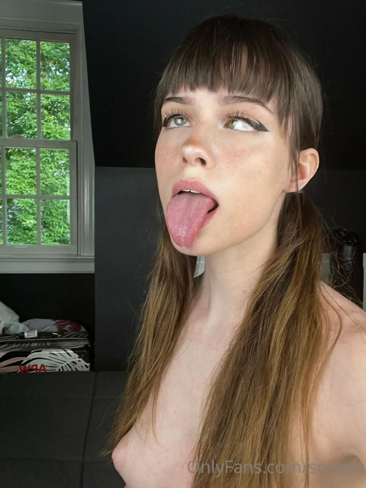 Soogsx Freckled Tease in Nude Selfies