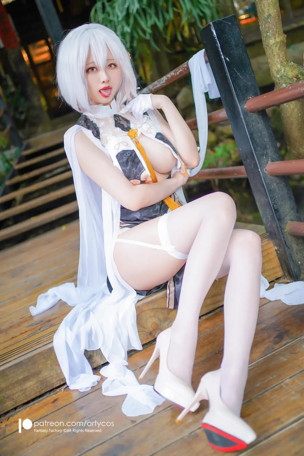 Arty Huang Busty Cosplay Gallery - Sexy Outfits & Poses — 7