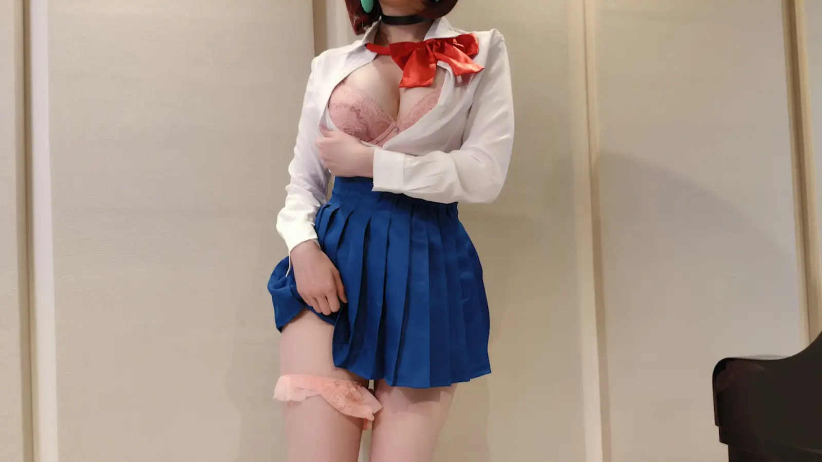 Pan Piano Busty Cosplay Tease Gallery — 3