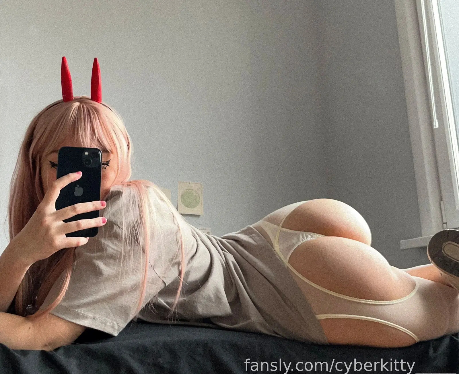 Cyberkitty Dayana Yessembayeva Steamy Cosplay Tease — 6
