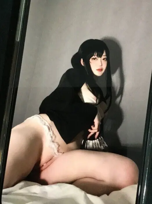Evawishx Sexy Cosplay Tease Gallery — 7