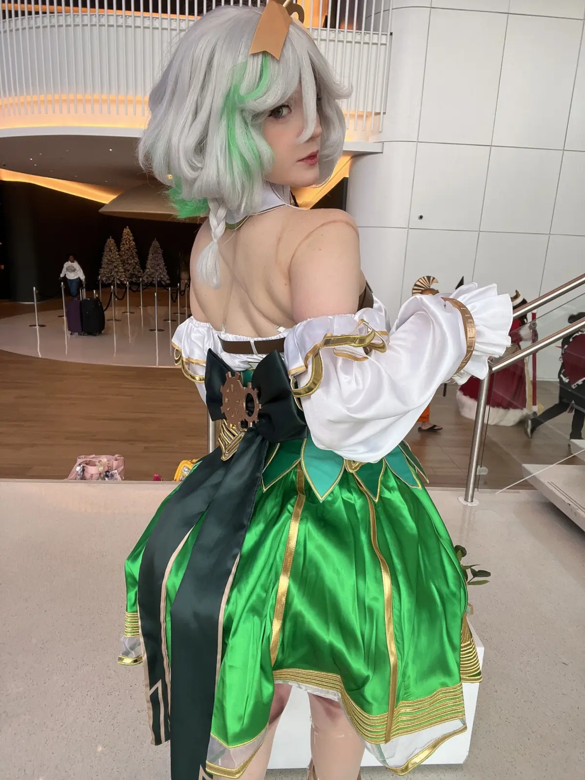 Satin Stars Cosplay Outfits in 8 Revealing Looks — 5