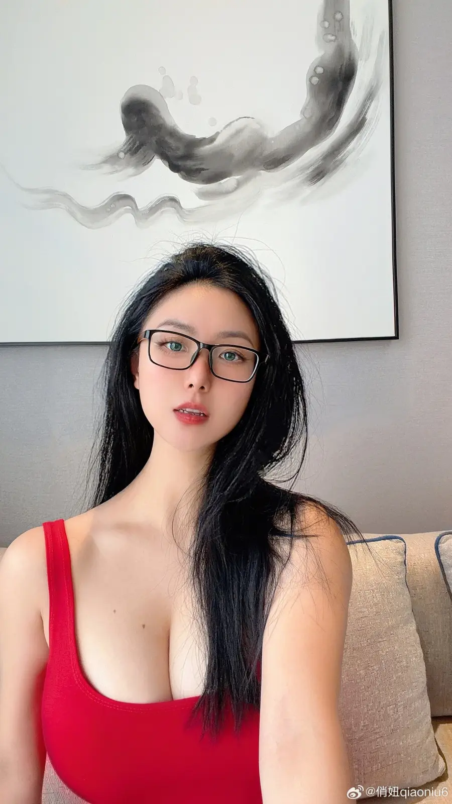Qiaoniutt's Thick Booty in Teasing Poses — 8